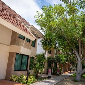 Hotel Tropicana Pattaya - SHA Extra Plus by D N A